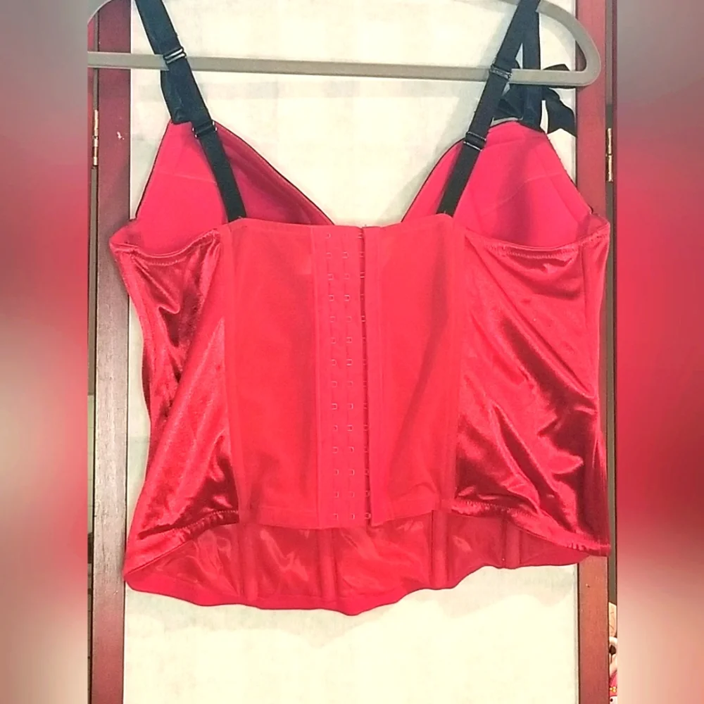 Red and Black Satin Corset Top - Picture 3 of 5